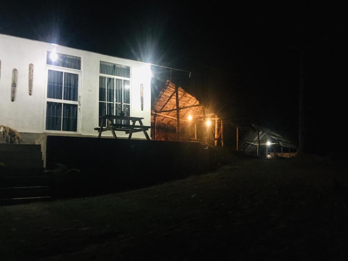 Little Wood Villa And Retreats Doluwa Kandy Exterior photo