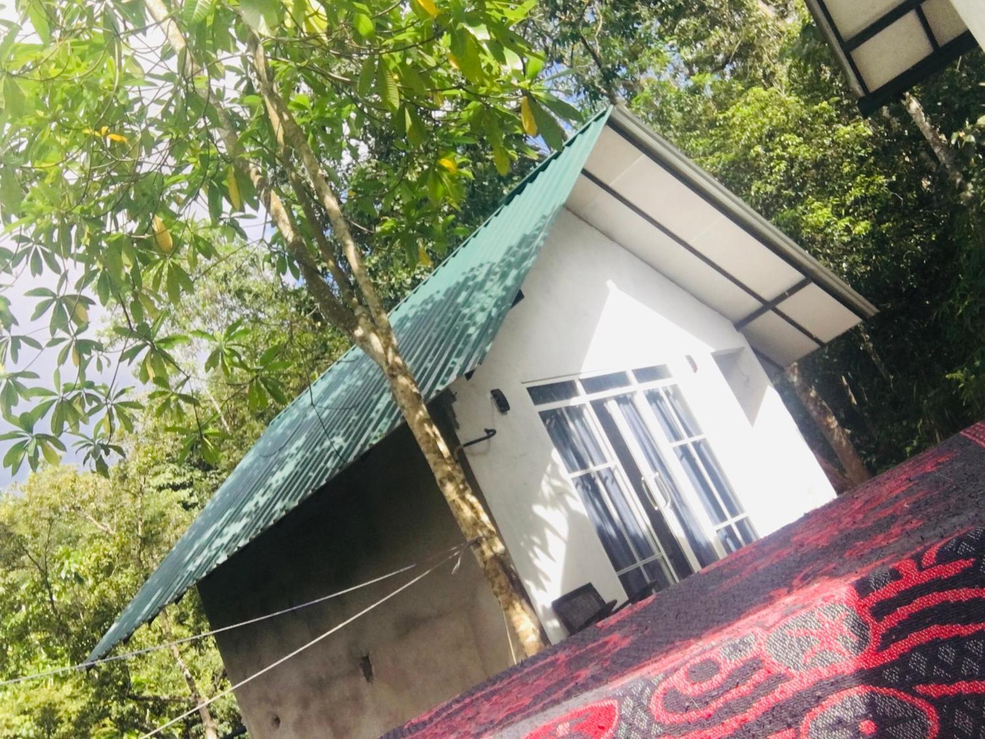 Little Wood Villa And Retreats Doluwa Kandy Exterior photo